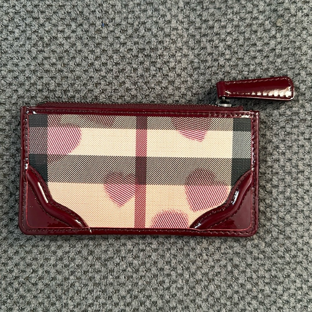 Burberry small heart wallet